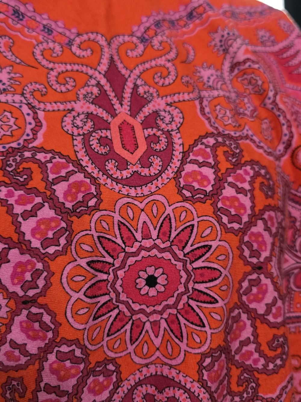 FARM Rio Red & Pink Paisley Muscle Tee - Picture 4 of 13